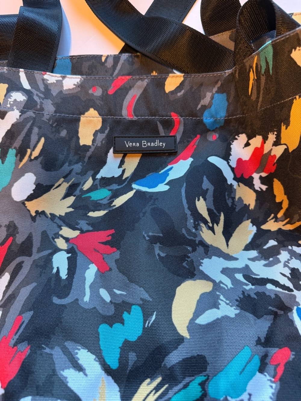 Vera Bradley INSULATED cooler tote bag in Splash Floral. NEW! - Picture 2 of 5